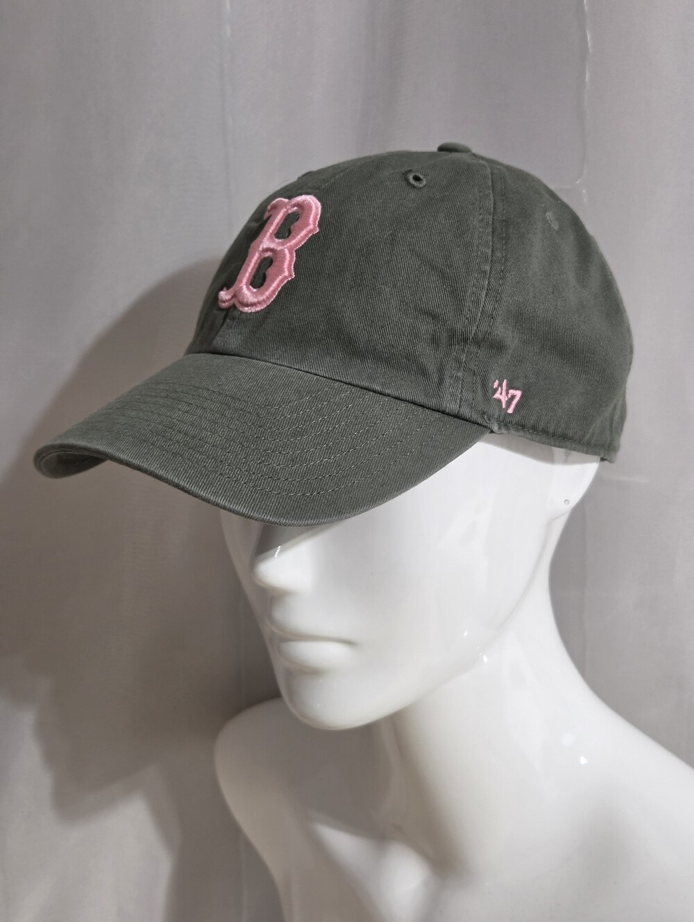 MLB - Women's '47 Brand Boston Red Sox Ball Cap With Adjustable Snap Strap